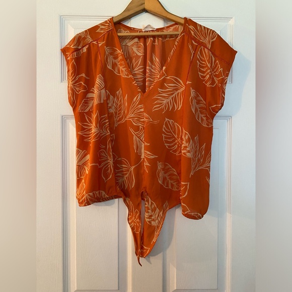 Sienna sky top size M - Picture 7 of 8